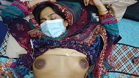 Miniatura: Desi Village Doctor Fucked Fucked Pregnant Saira- in Hindi Dirty Talk